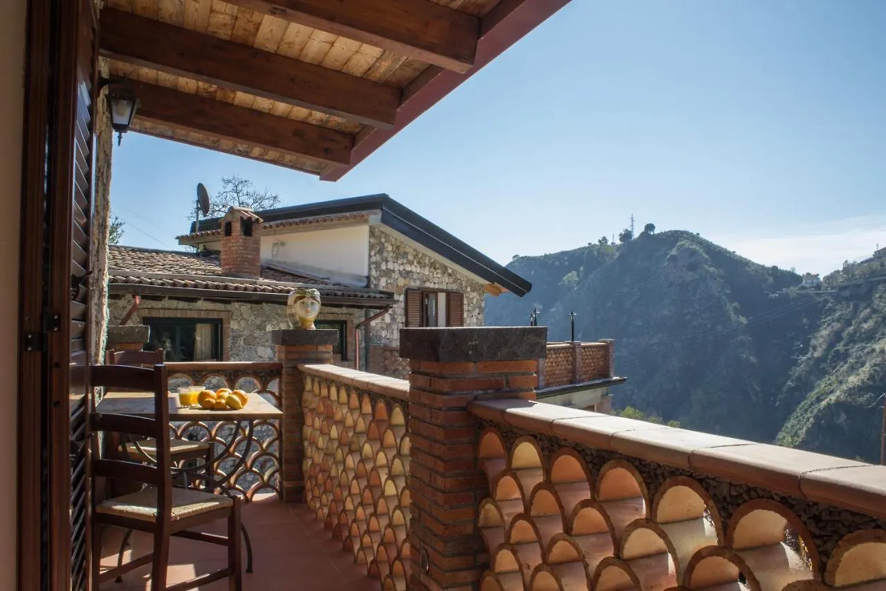 Appartamento Casa Ziretto Castelmola